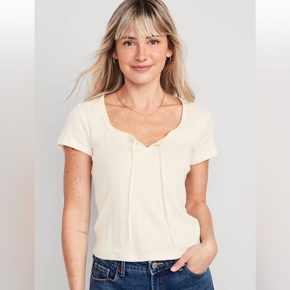 Old Navy Scoop Neck Short Sleeve Top - Picture 1 of 4